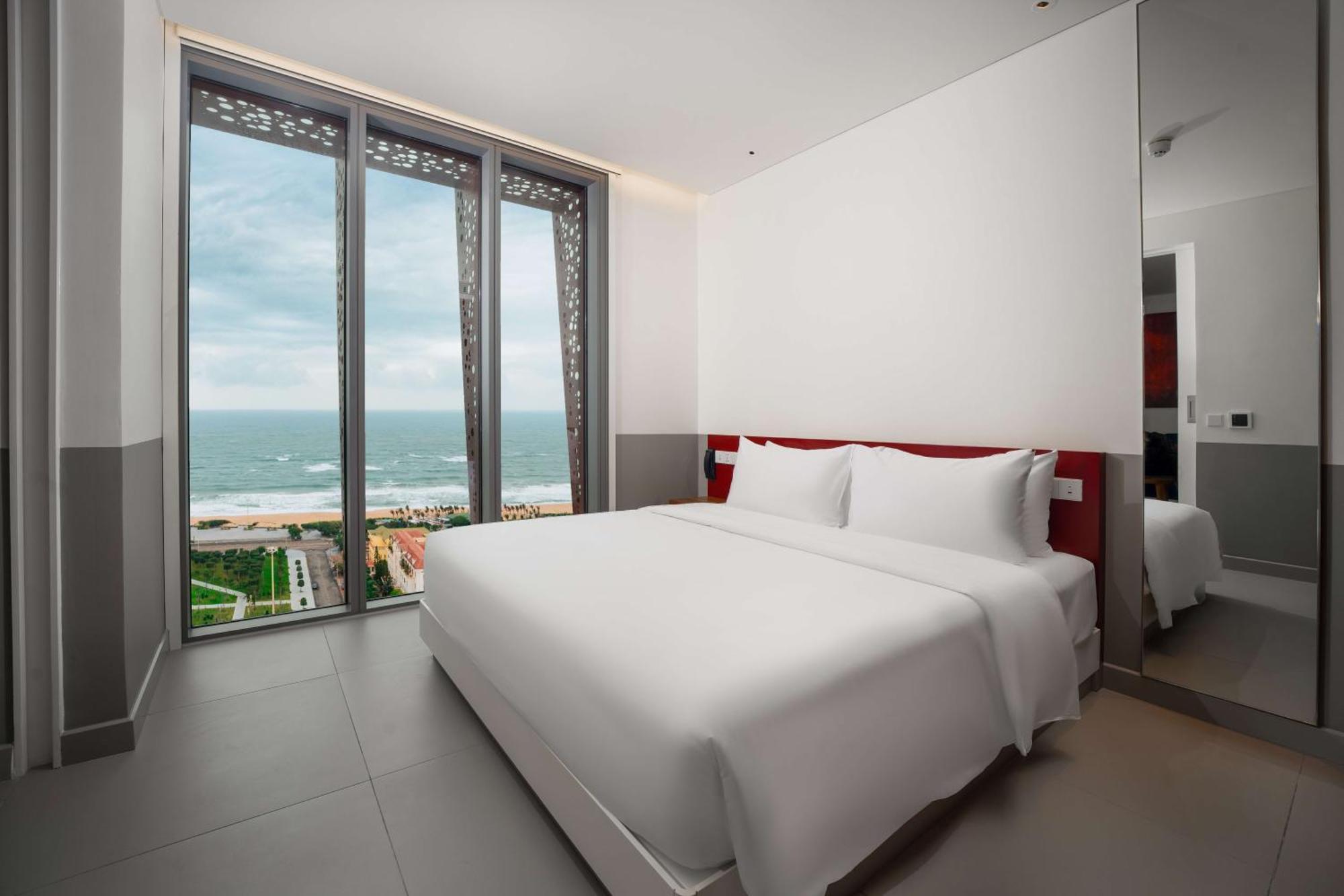 Wink Hotel Tuy Hoa Beach - 24Hrs Stay & Rooftop Pool Bar Esterno foto